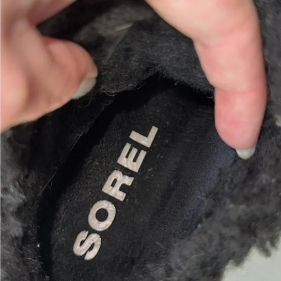Sorel Women’s Out and About Black and Gray Winter Boots Size 7 - Picture 4 of 5